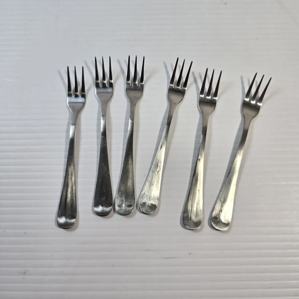 6 Salad Fork Chelsea Update International Stainless Center Ridge
